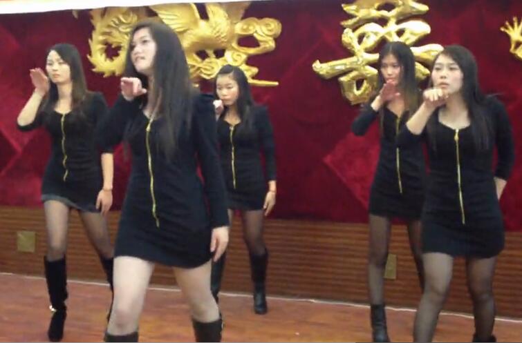 �Ŷ�չʾ�赸NOBODY��̨����